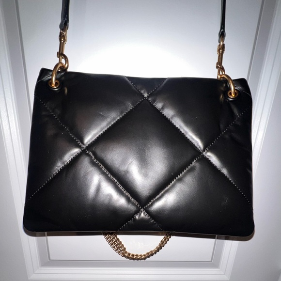 TORY BURCH  
KIRA DIAMOND QUILT 
SMALL SHOULDER BAG - Picture 7 of 8